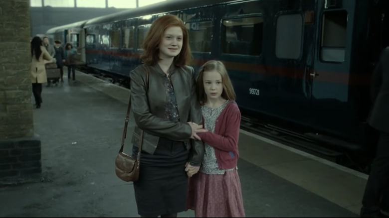 Ginny and her daughter Lily on Platform 9 3/4