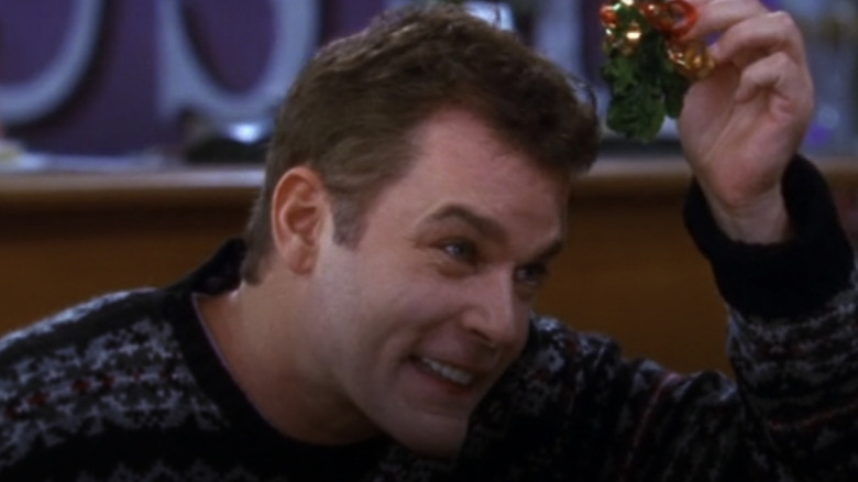 Ray Liotta in Just Shoot Me "Christmas? Christmas!"