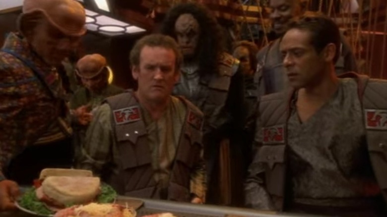 Bashir and O'Brien at Quark's bar