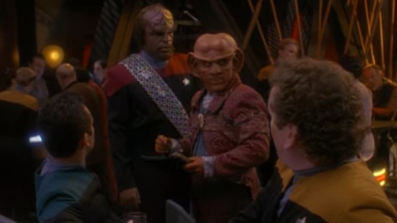 Quark informs Worf about Keiko