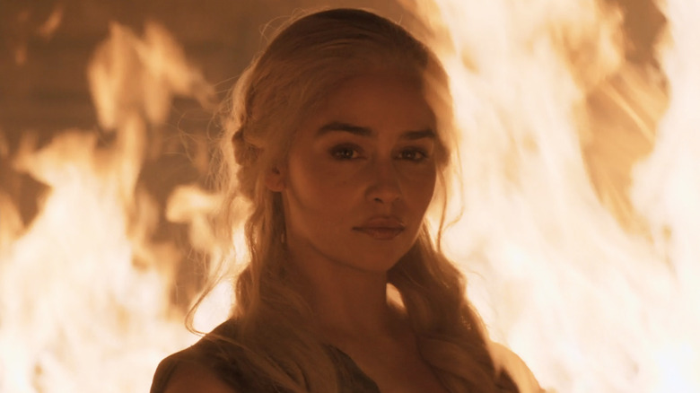 Daenerys burns the Dothraki lords