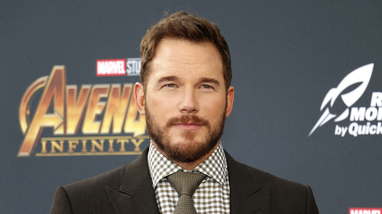 Chris Pratt posing on red carpet