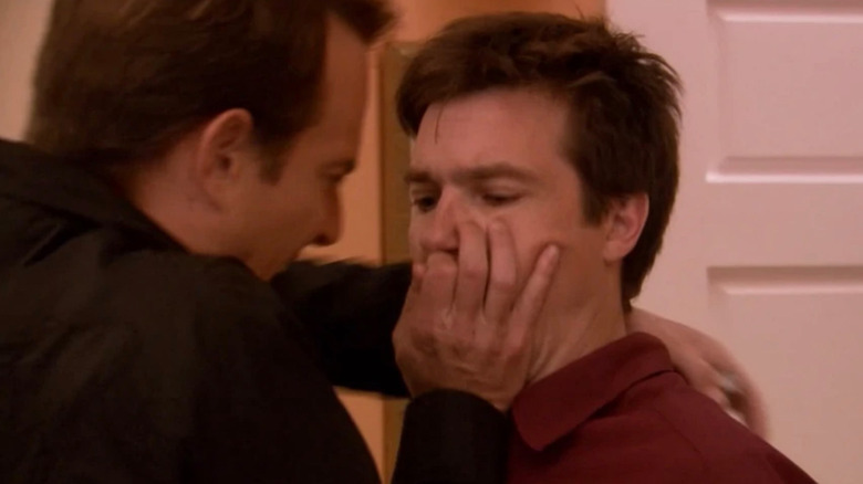 Gob giving Michael a Forget-Me-Now