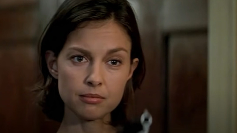 Ashley Judd as Elizabeth "Libby" Parsons