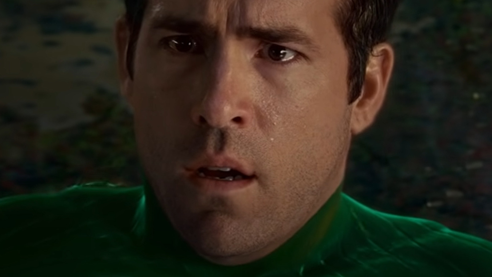 the-green-lantern-costume-probably-shouldn-t-have-been-greenlit