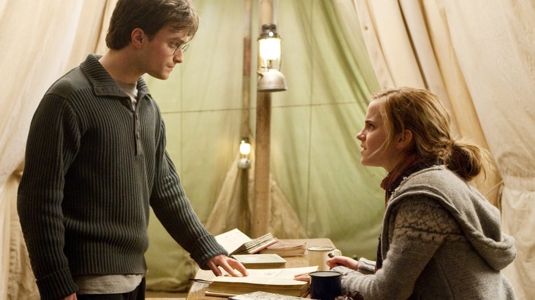 Harry and Hermione in tent