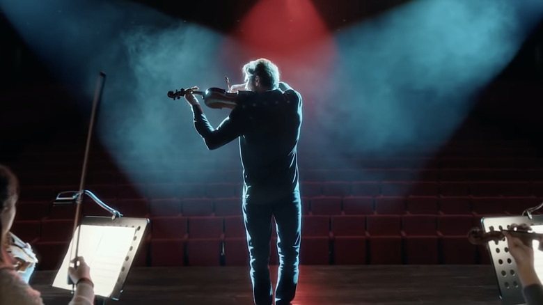 Engin Altan Düzyatan as violinist Mehmet