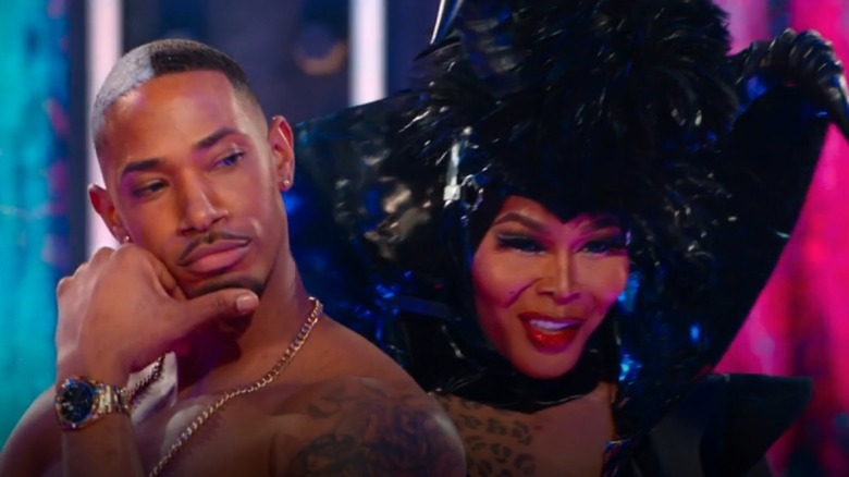 Legendary contestants serving face