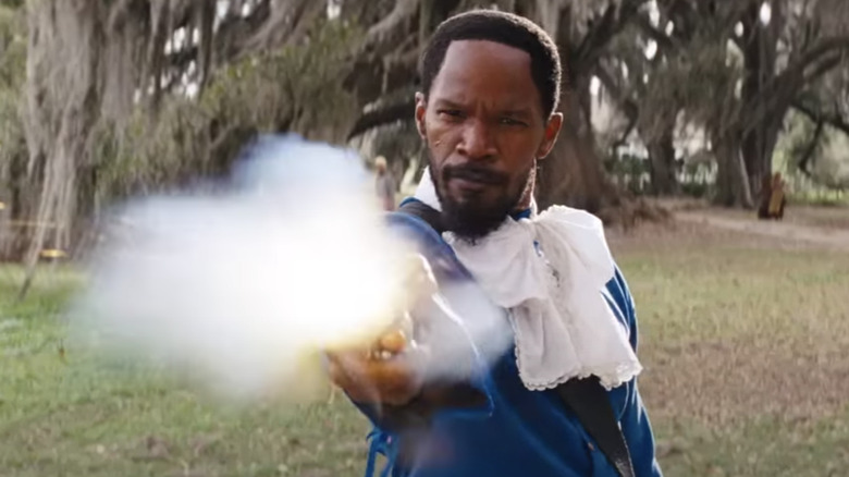 Jaime Foxx fires gun