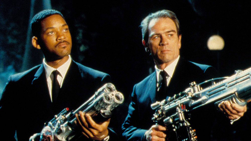 (from left to right) Will Smith and Tommy Lee Jones in Men in Black