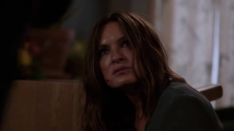 Olivia Benson being held hostage