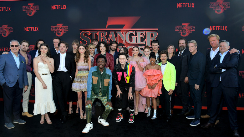 Stranger Things 3 cast posing for photo