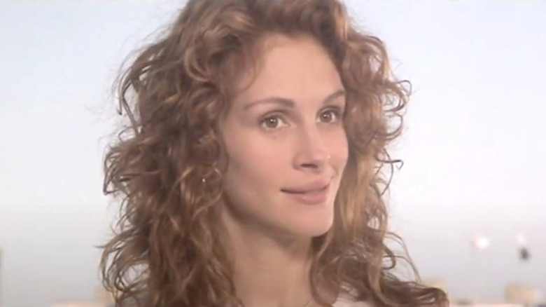 Julia Roberts smirking