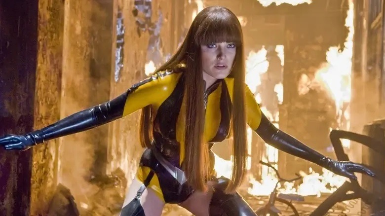 Silk Spectre II in action