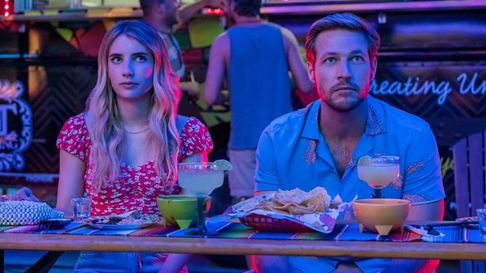 Emma Roberts and Luke Bracey in Holidate