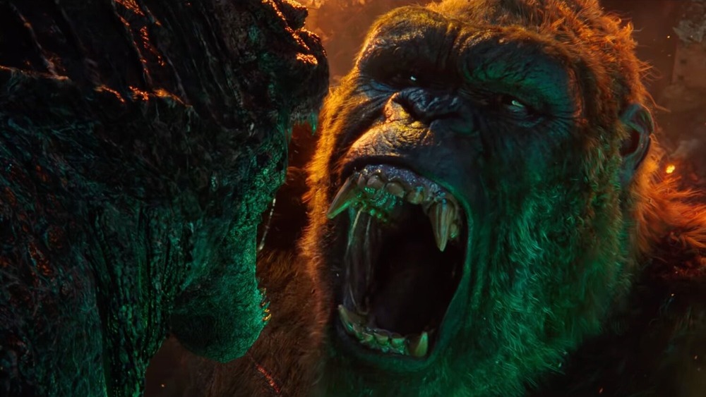 Godzilla vs Kong roaring