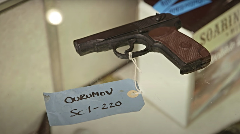 GoldenEye prop pistol on Pawn Stars