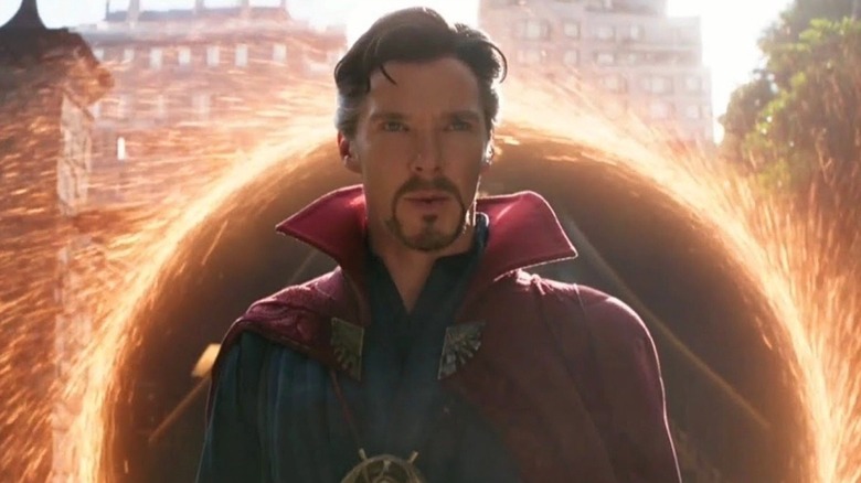 Doctor Strange doing magic stuff