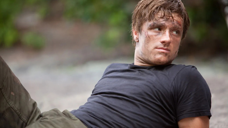 Peeta hurt on ground