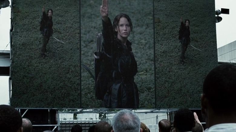 Katniss signals the resistance