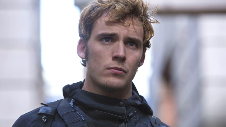 Finnick Odair wears black outfit