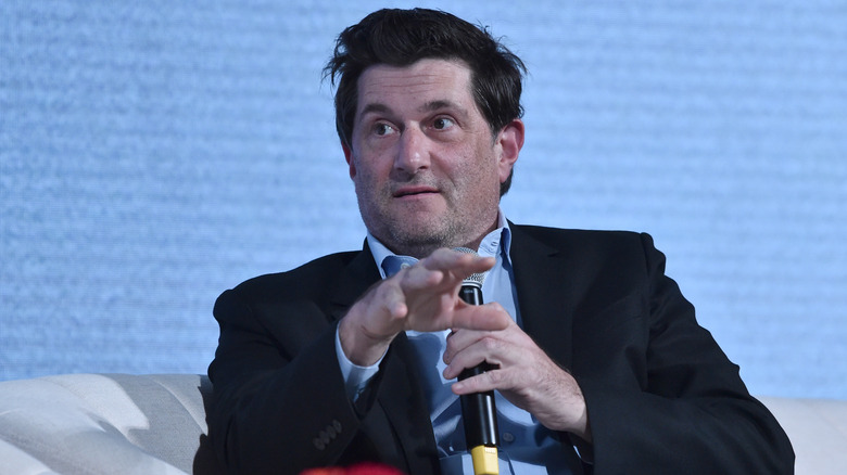 Michael Showalter speaking in microphone