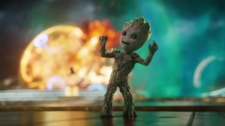 Baby Groot dancing