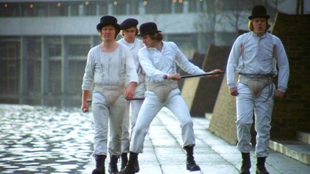 The Droogs walking together