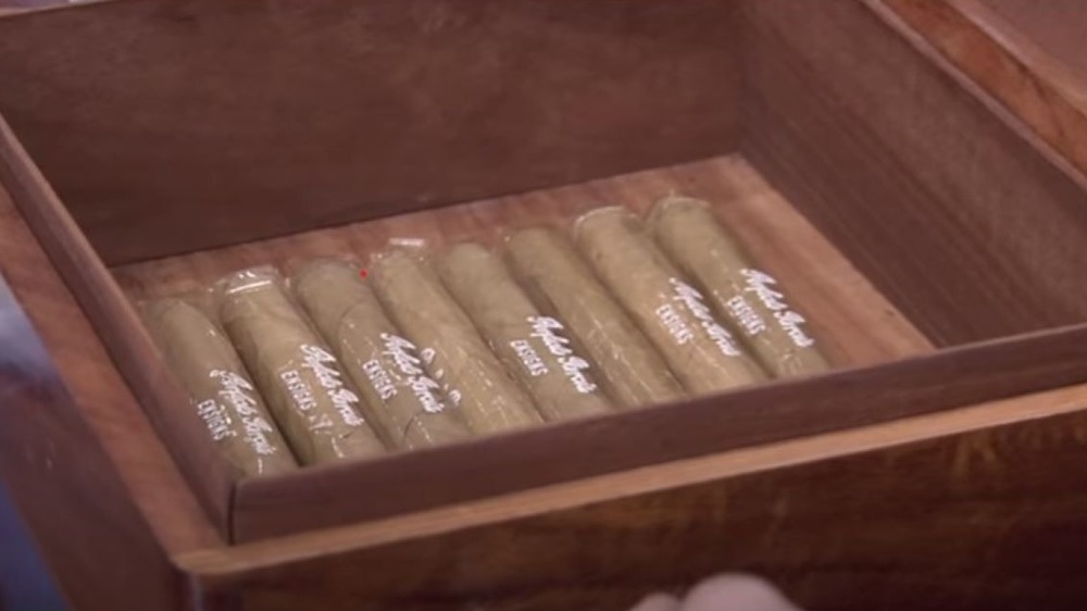 JFK's personal humidor on Pawn Stars