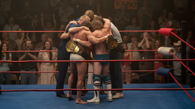 Von Erich family huddling in ring