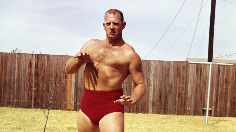 Fritz Von Erich posing