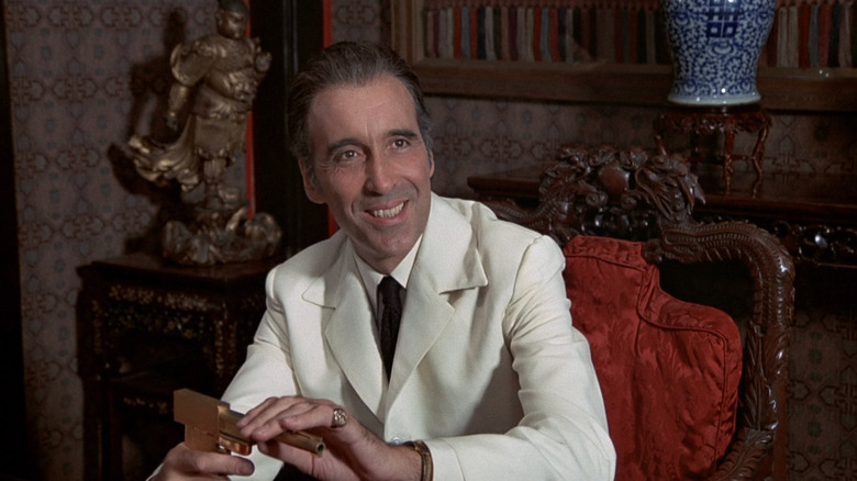 Francisco Scaramanga golden gun