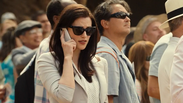 Jurassic World Zara sunglasses phone