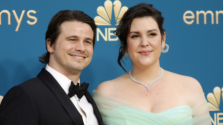 Jason Ritter and Melanie Lynskey smiling