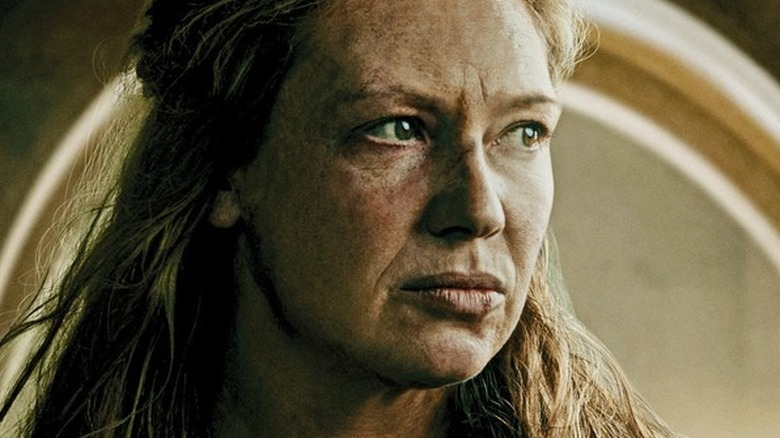 Anna Torv posing as Tess in The Last of Us poster