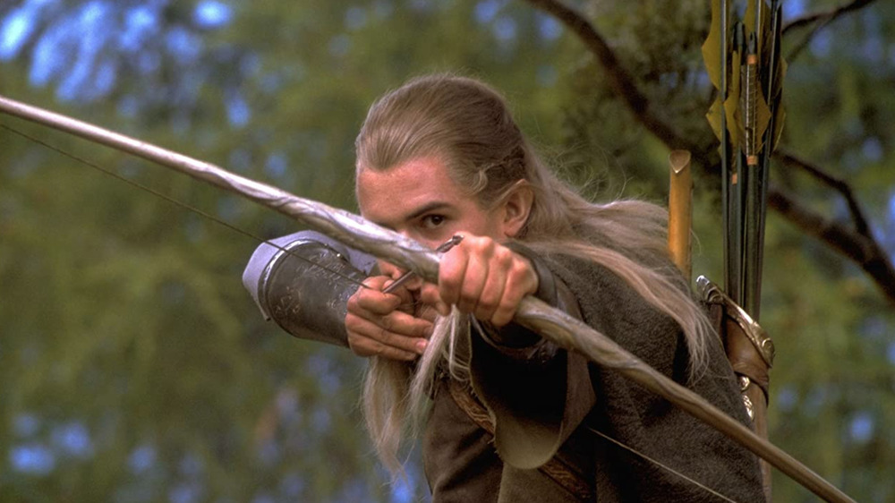 Legolas aims his bow