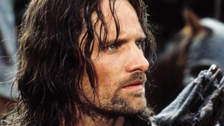 Aragorn lord of the rings fellowship hi-res stock photography and images -  Alamy