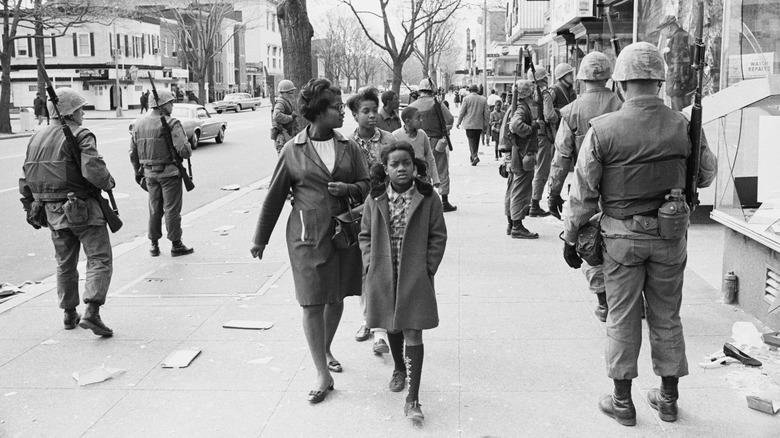 Soldiers descend upon DC, 1968