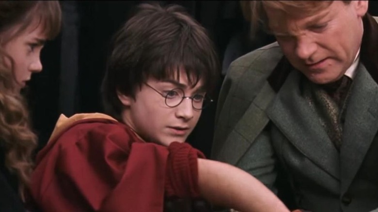 Harry Potter without bones in his right arm