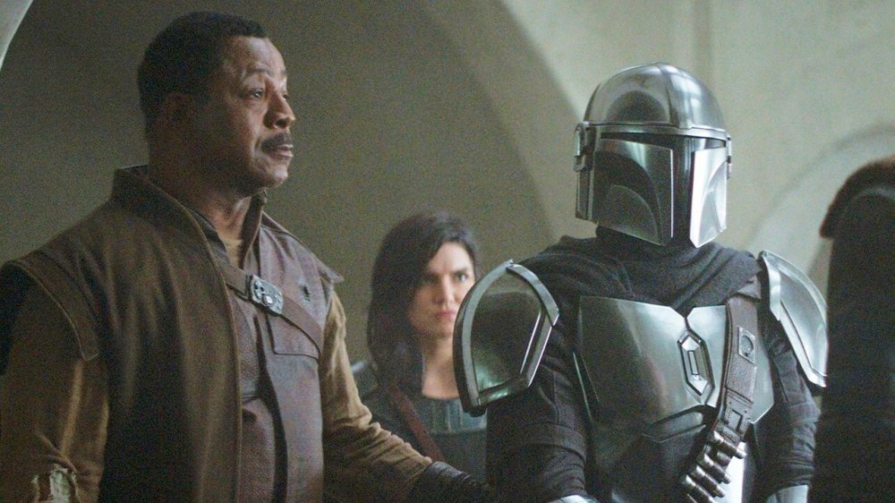 Carl Weathers, Gina Carano, and Pedro Pascal in The Mandalorian