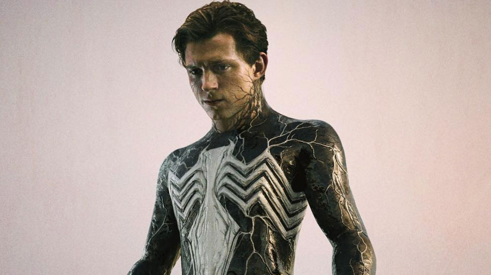 The MCU Spider-Man Finally Gets Venom's Symbiote Suit In Haunting ...