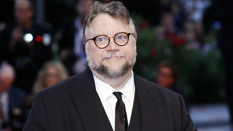 Guillermo del Toro posing