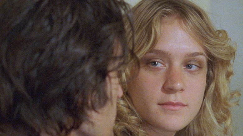 Chloe Sevigny looks at Vincent Gallo