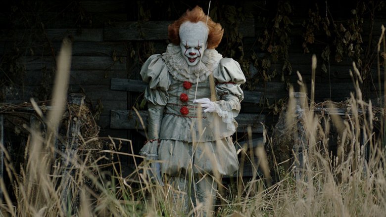 Pennywise holding a string