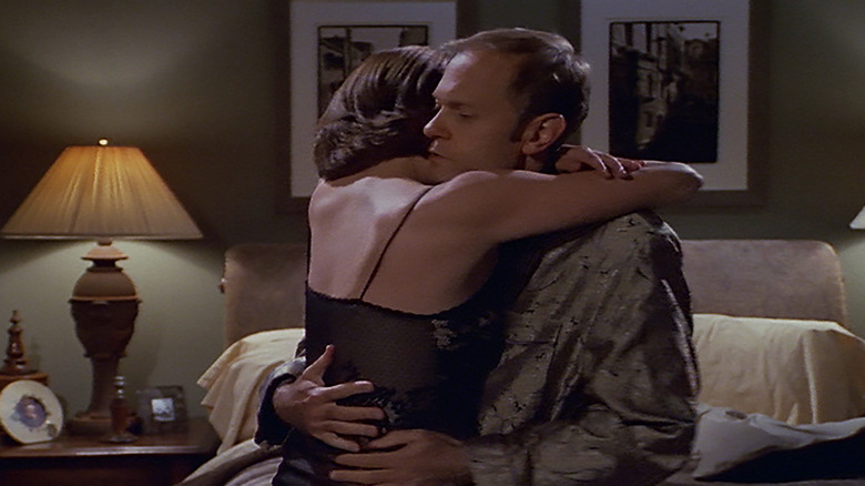 Niles and Daphne hugging