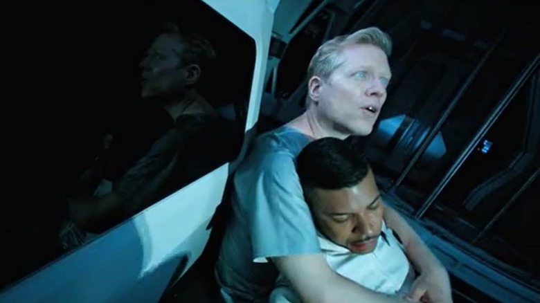 Stamets holds Culber's body.