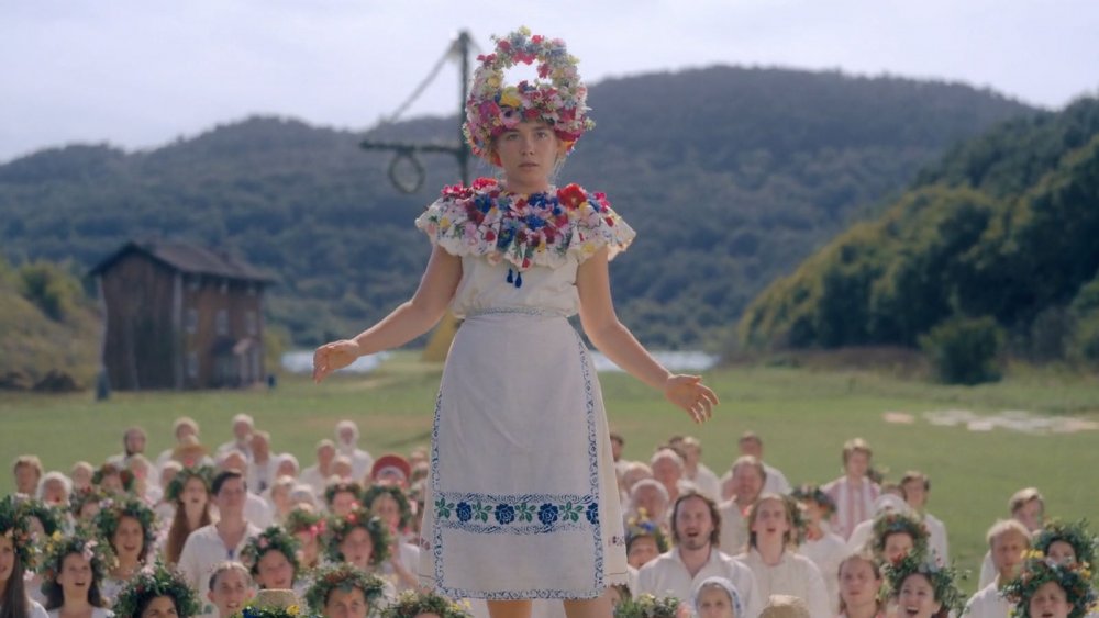 Florence Pugh wearing flower crown