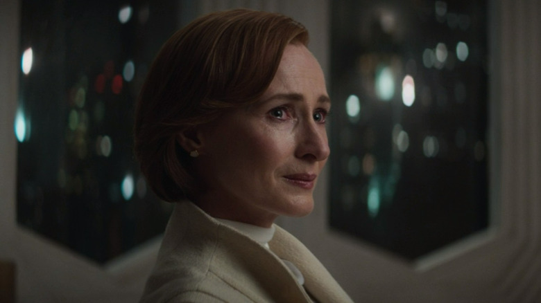 Mon Mothma crying