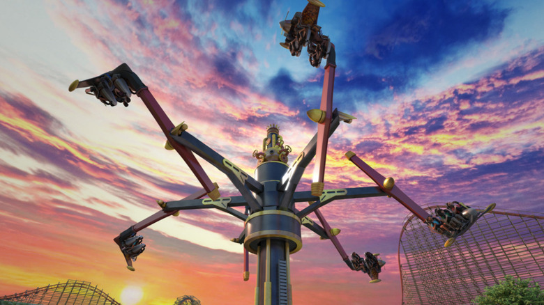 Dare Devil Flying Machines at Six Flags Fiesta Texas