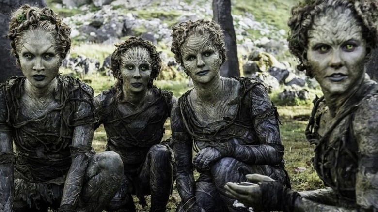 Children from the Forest look aside in "Bloodmoon" (2019)